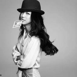 女明星拍戏现状图,揭秘当代女明星拍戏幕后生活