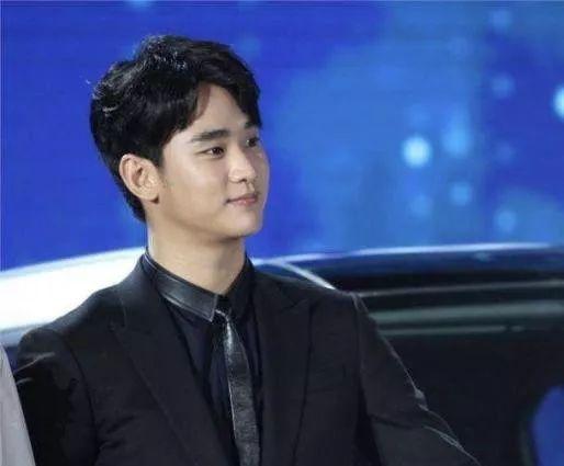 男明星发福,昔日风采何在？