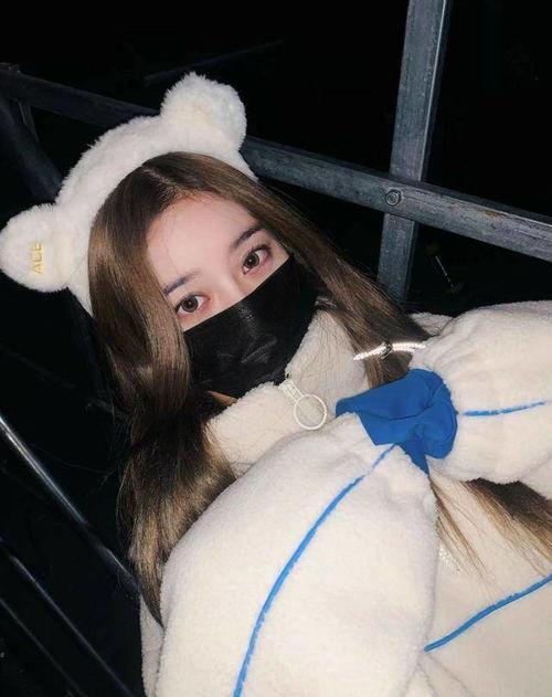 吃瓜少女张小寒徐艺洋,吃瓜少女的甜蜜碰撞