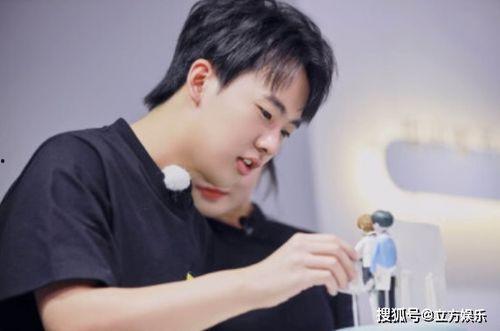 娱乐圈吃瓜郭麒麟,娱乐圈吃瓜达人,揭秘明星幕后故事